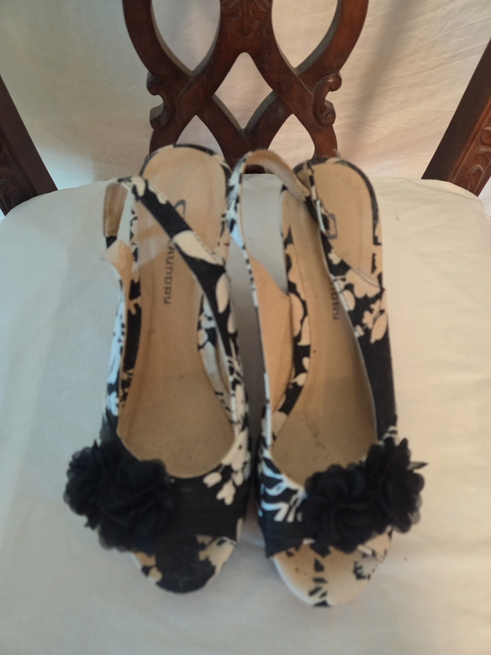CL by Chinese Laundry Black and Cream Floral Wedge Sandals - Picture 3 of 5
